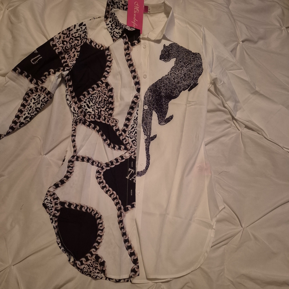Stylish Black and White Blouse with Leopard Design
